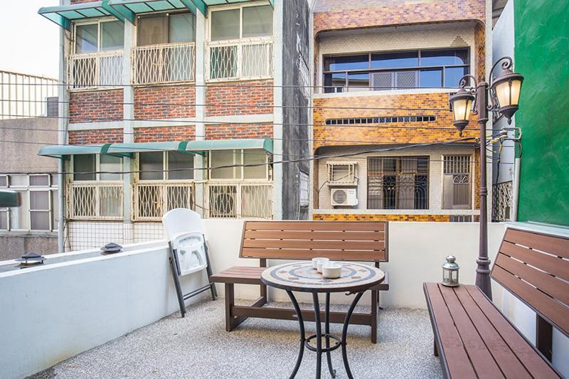 Mydeer Backpacker Tainan Exterior foto