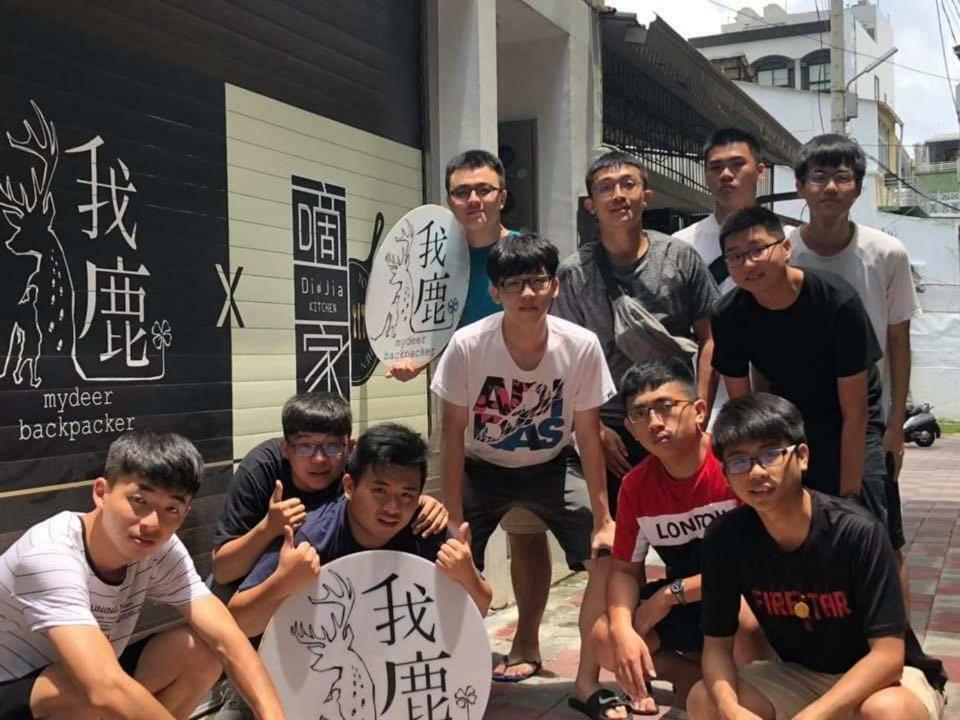 Mydeer Backpacker Tainan Exterior foto