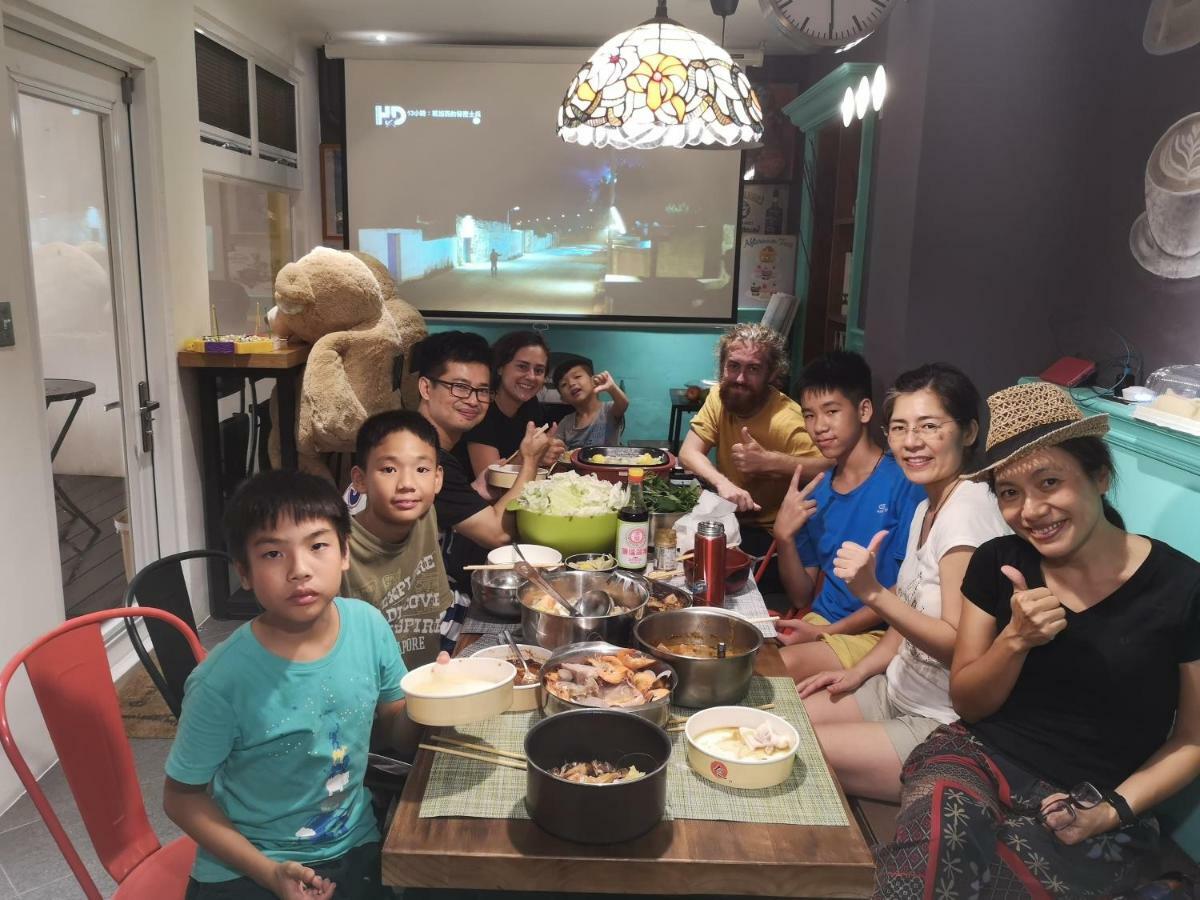 Mydeer Backpacker Tainan Exterior foto